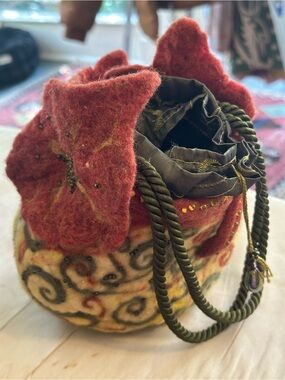 Handcrafted Felt Floral Drawstring Mini Bag - Red and Cream